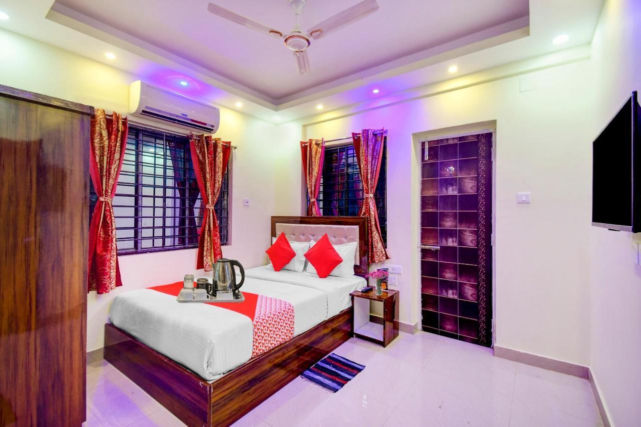 Oyo 92945 The Rs Villa Calcutta Exteriör bild