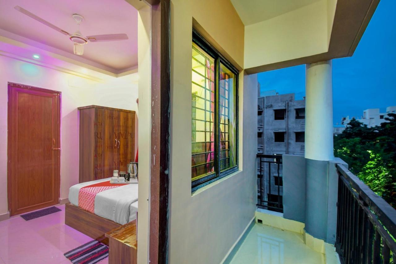 Oyo 92945 The Rs Villa Calcutta Exteriör bild