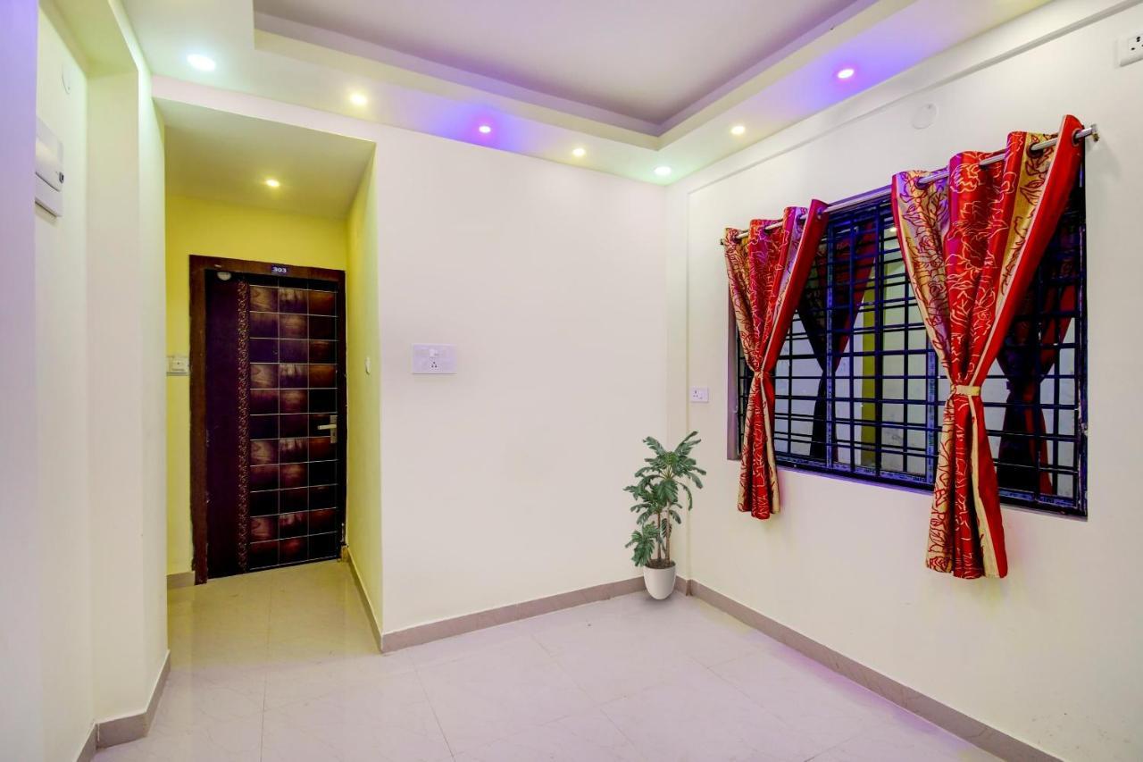 Oyo 92945 The Rs Villa Calcutta Exteriör bild