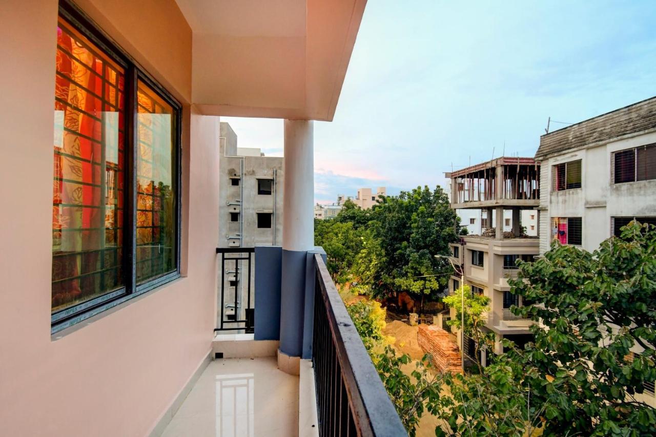 Oyo 92945 The Rs Villa Calcutta Exteriör bild
