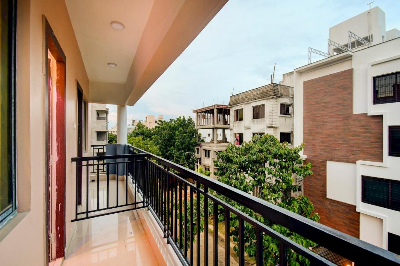 Oyo 92945 The Rs Villa Calcutta Exteriör bild