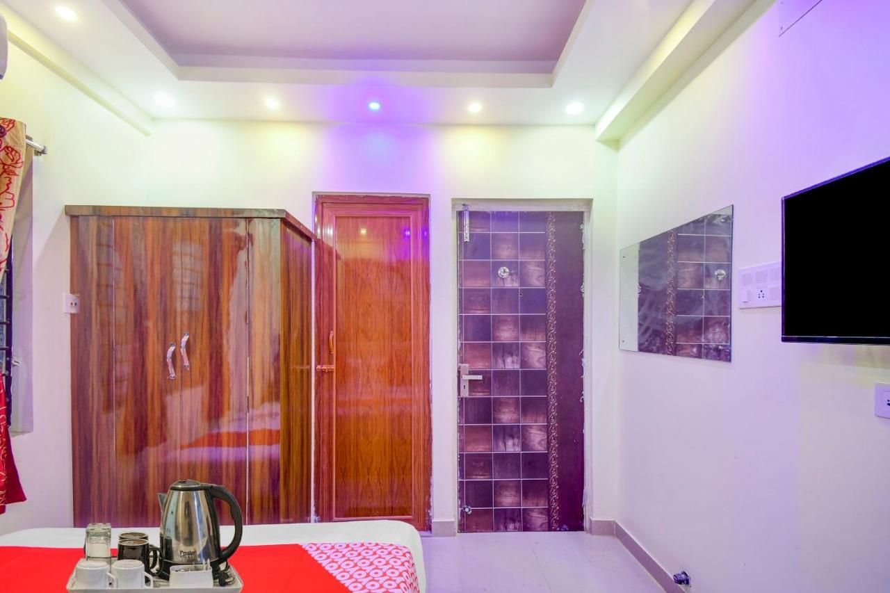 Oyo 92945 The Rs Villa Calcutta Exteriör bild